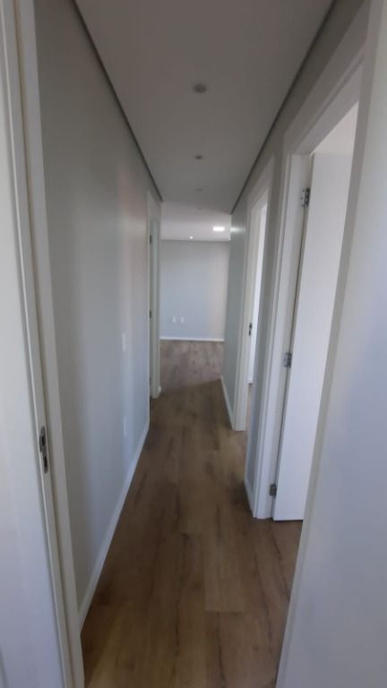 Apartamento à venda com 2 quartos, 65m² - Foto 4