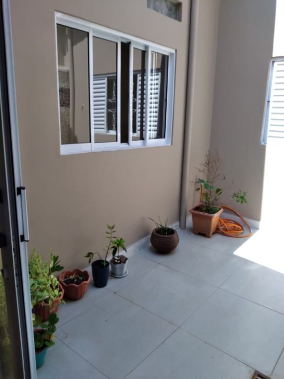 Casa à venda com 3 quartos, 200m² - Foto 8