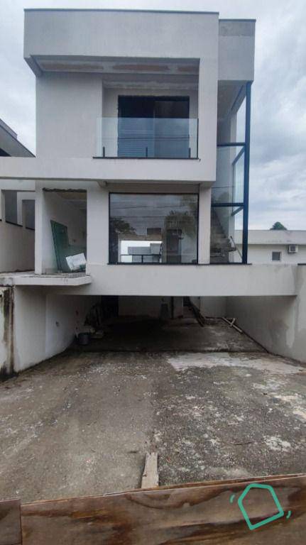 Casa de Condomínio à venda com 3 quartos, 297m² - Foto 1