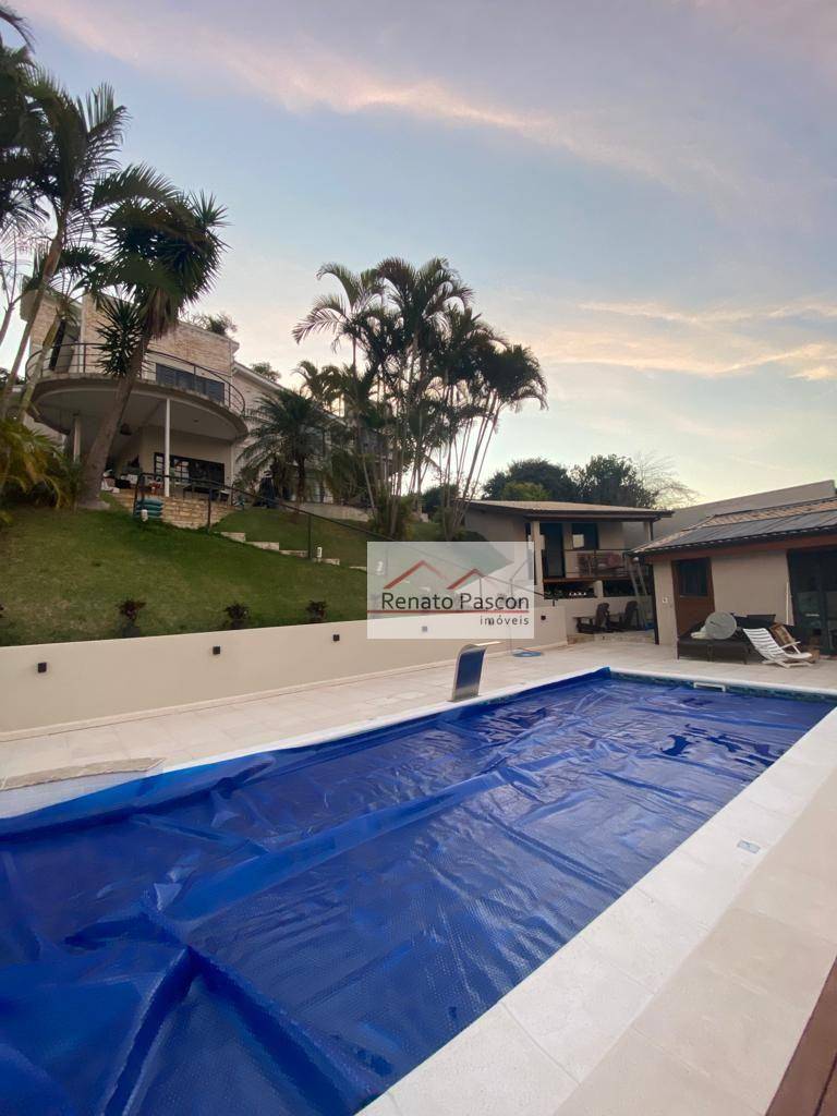 Casa, 6 quartos, 700 m² - Foto 1