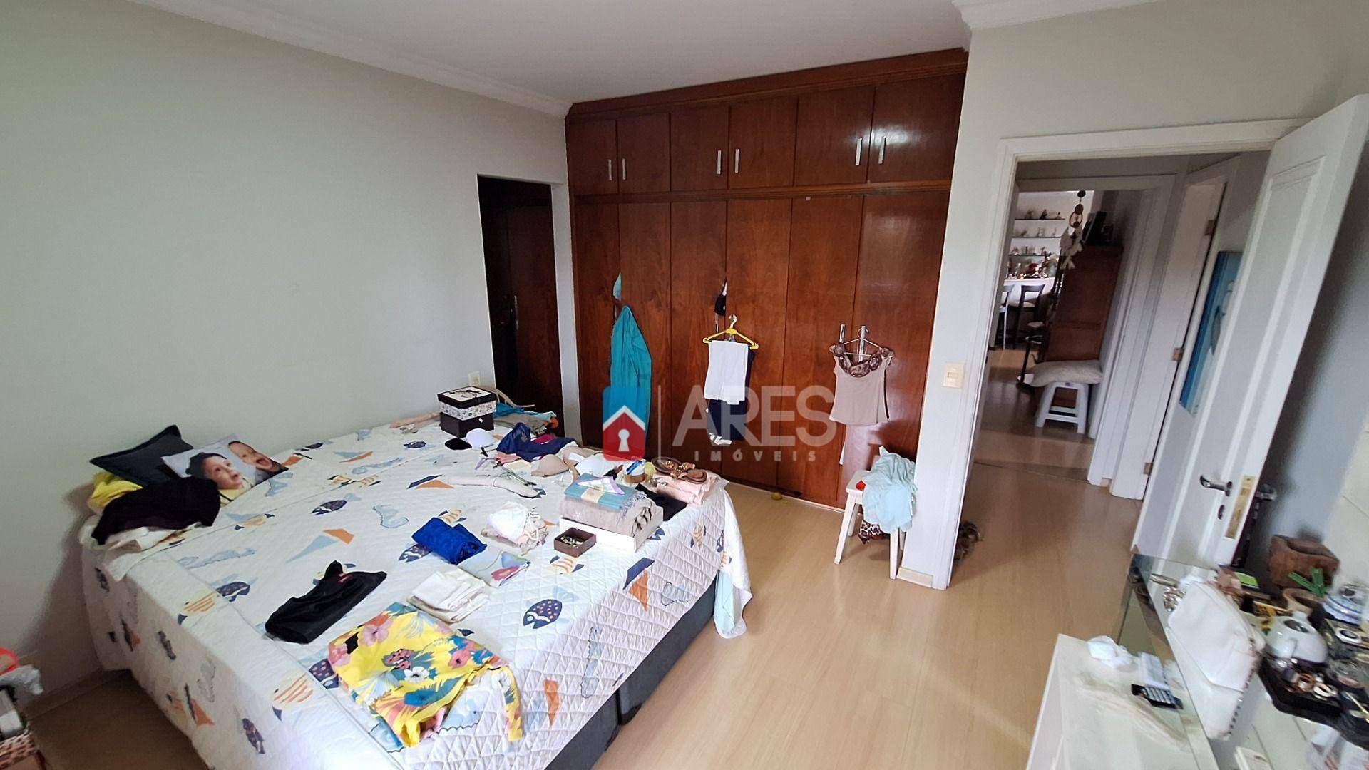 Apartamento à venda com 3 quartos, 196m² - Foto 29