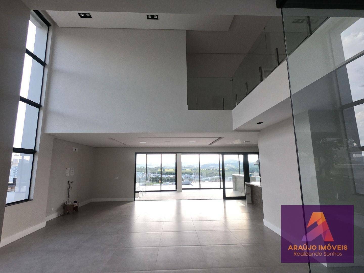 Casa de Condomínio à venda com 4 quartos, 540m² - Foto 4