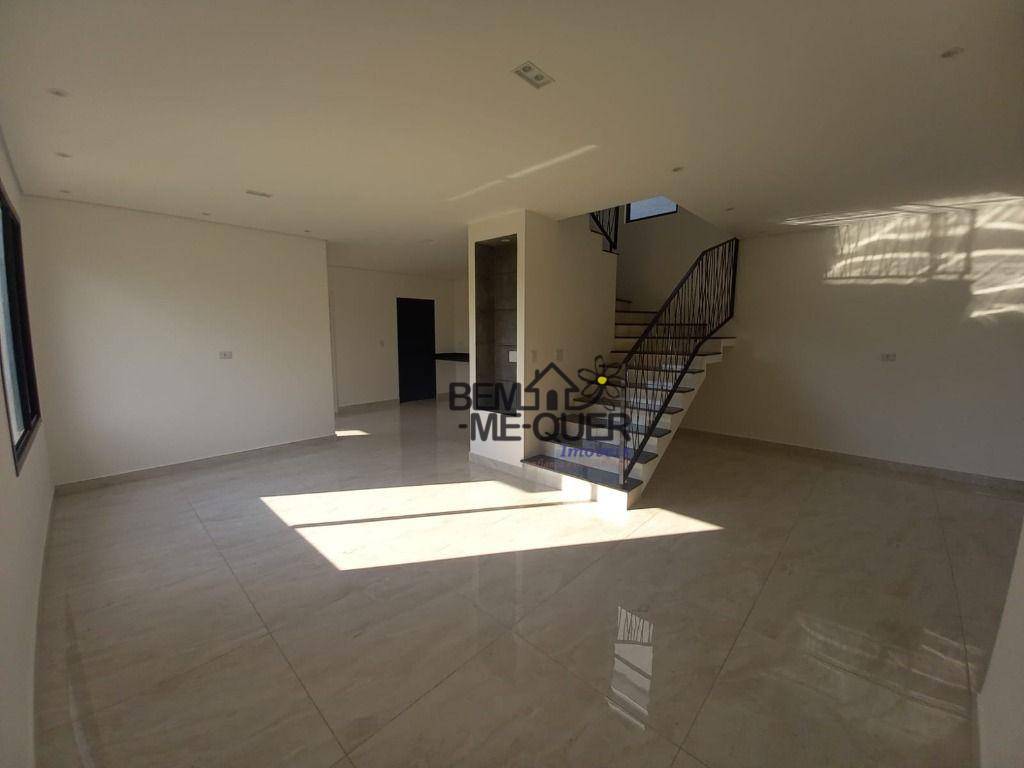 Sobrado à venda com 4 quartos, 150m² - Foto 4