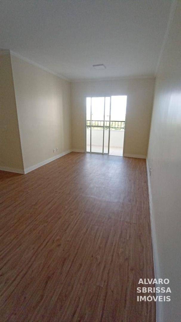 Apartamento para alugar com 2 quartos, 73m² - Foto 7