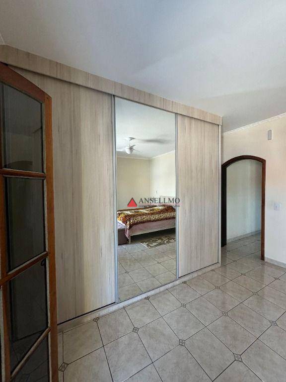 Sobrado à venda com 3 quartos, 196m² - Foto 12
