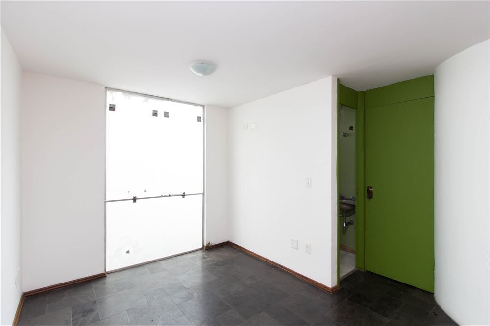 Casa de Condomínio à venda com 1 quarto, 200m² - Foto 10