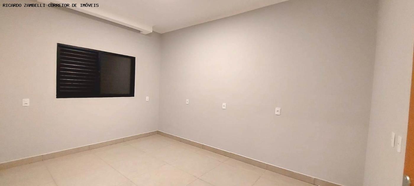 Casa à venda com 3 quartos, 250m² - Foto 13