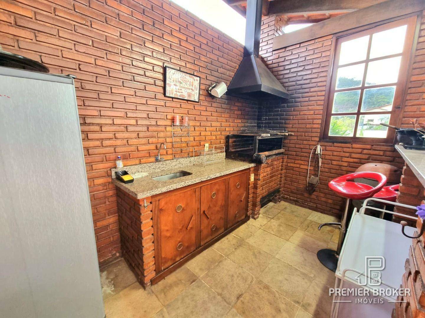 Casa à venda com 6 quartos, 700m² - Foto 58