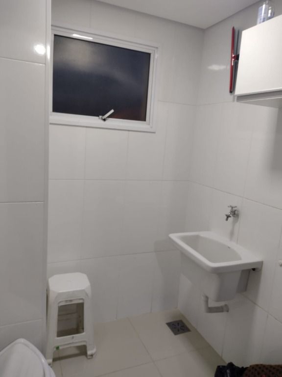 Apartamento à venda com 2 quartos, 74m² - Foto 4