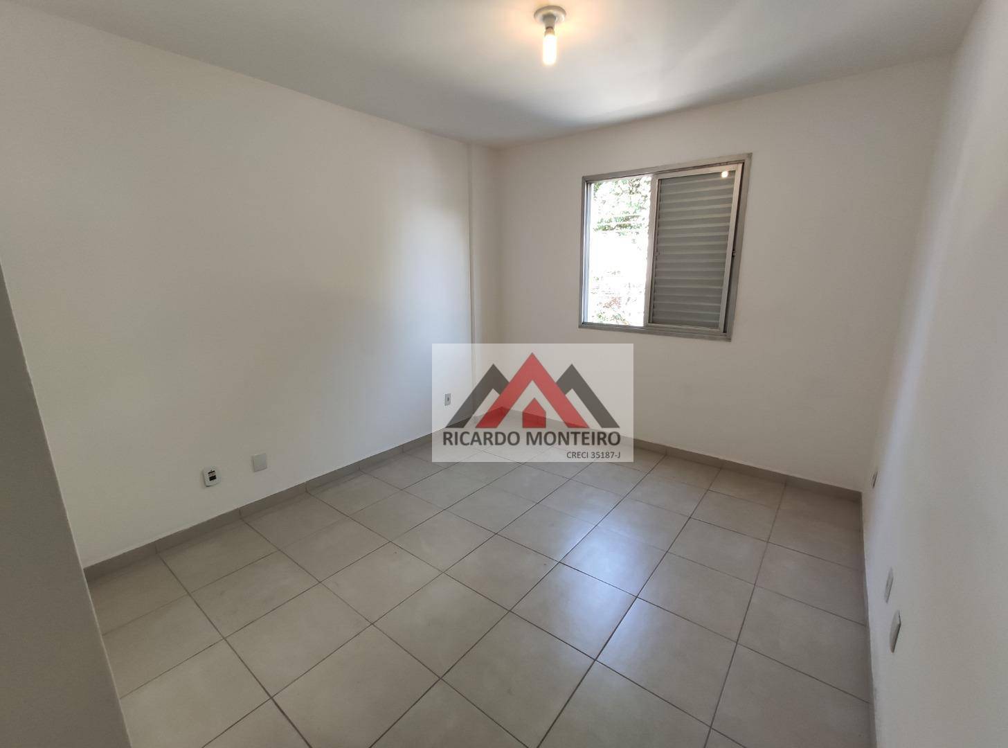 Apartamento à venda com 1 quarto, 60m² - Foto 12