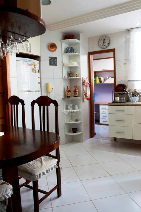 Apartamento à venda com 2 quartos, 59m² - Foto 3