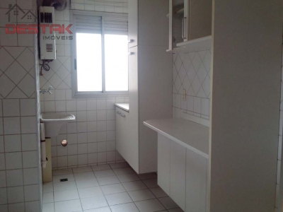 Apartamento para alugar com 3 quartos, 75m² - Foto 7