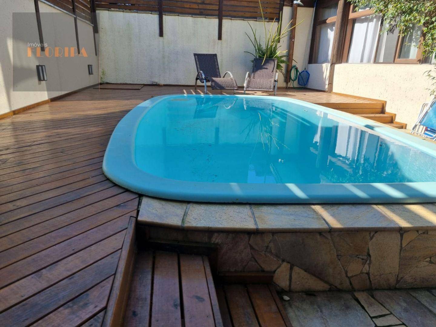 Casa, 3 quartos, 236 m² - Foto 2