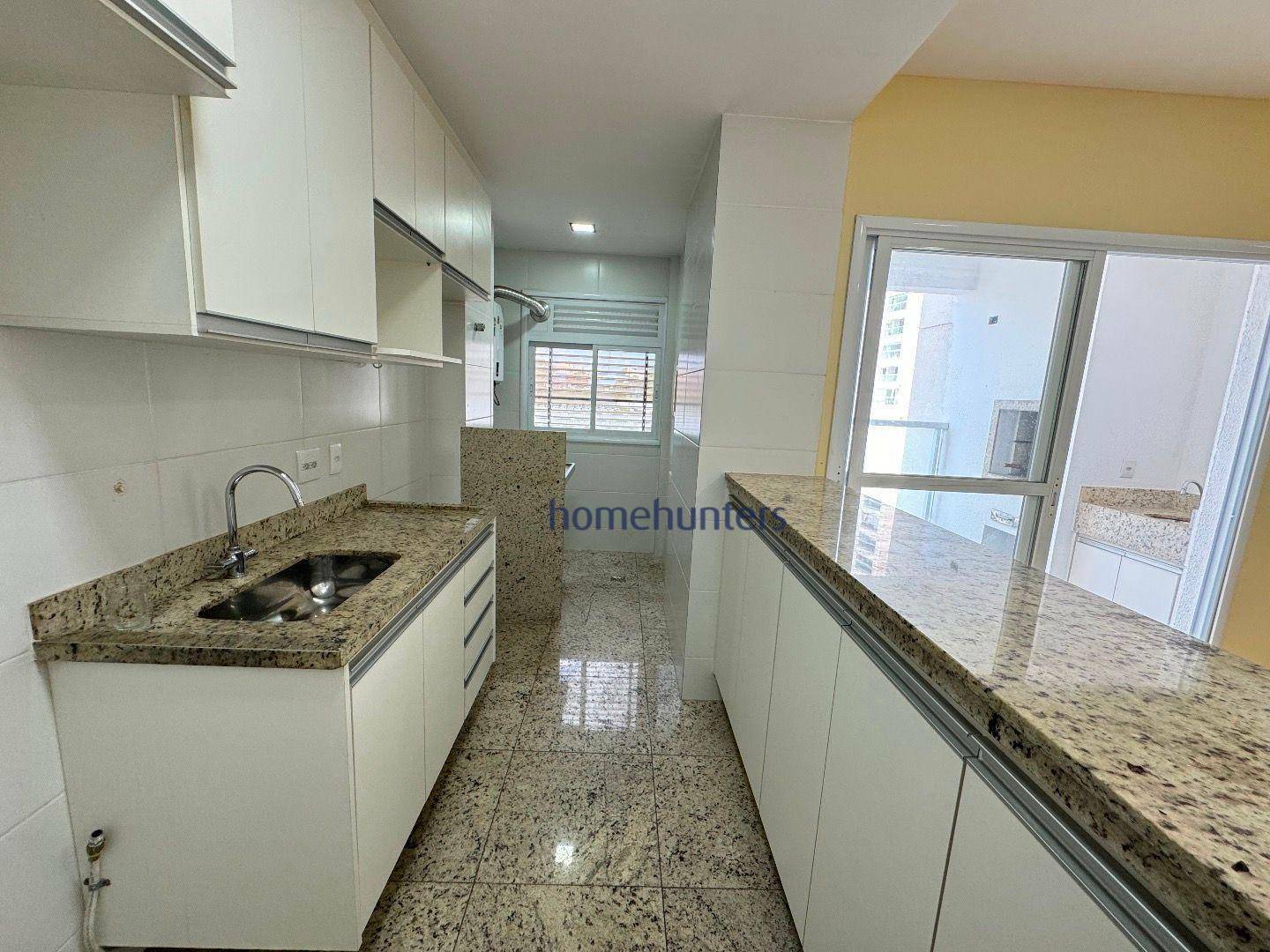 Apartamento para alugar com 2 quartos, 65m² - Foto 11