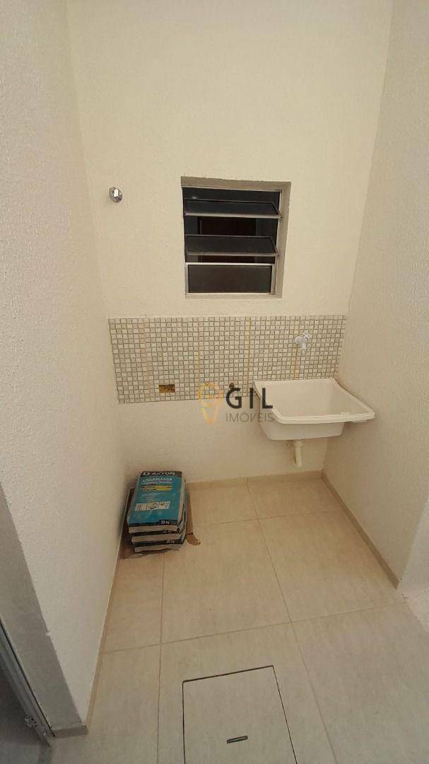 Casa à venda com 2 quartos, 66m² - Foto 16