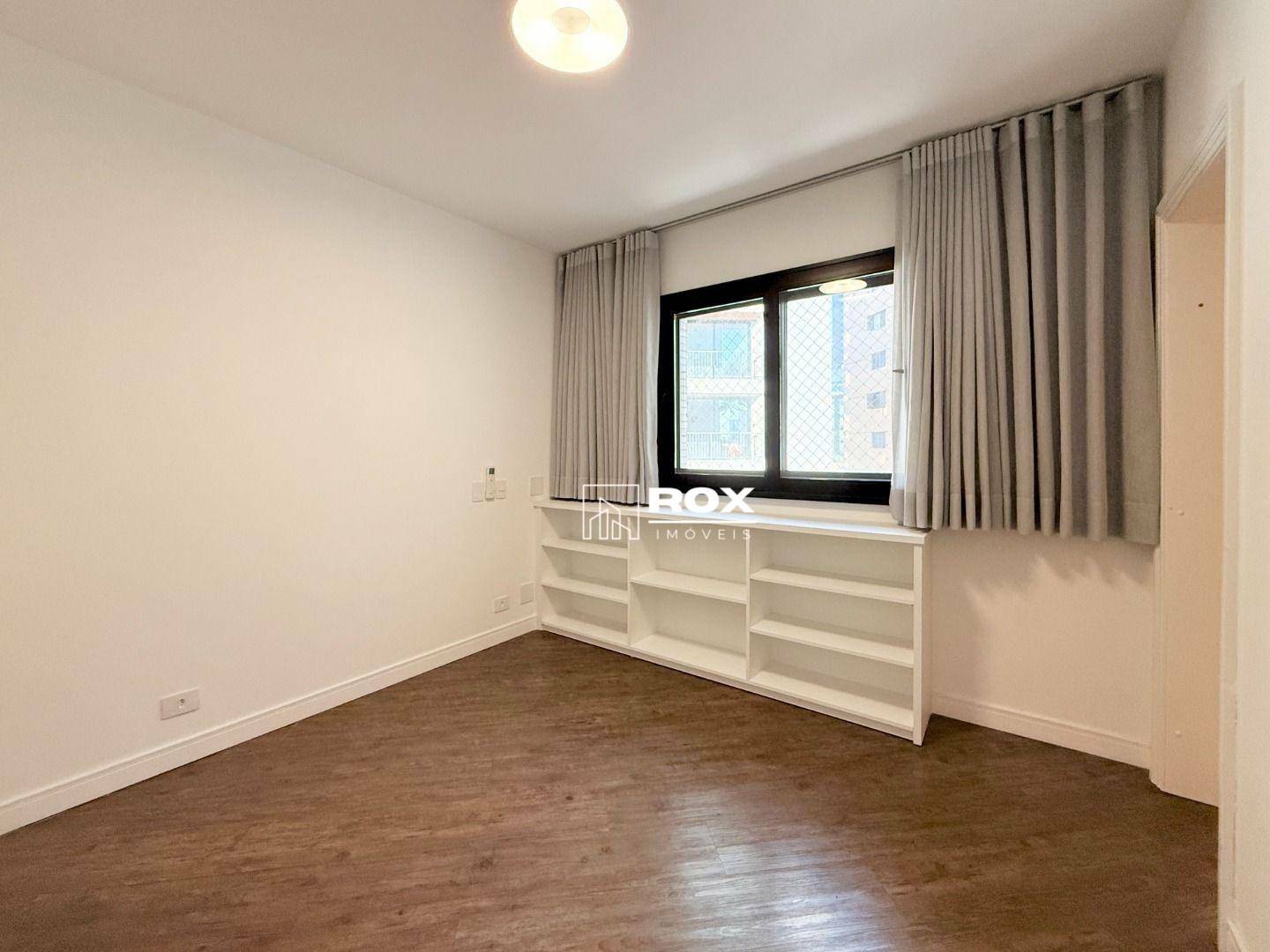 Apartamento para alugar com 4 quartos, 428m² - Foto 24