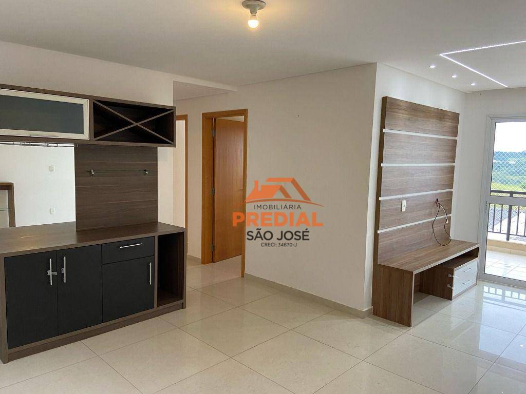 Apartamento à venda com 3 quartos, 95m² - Foto 2