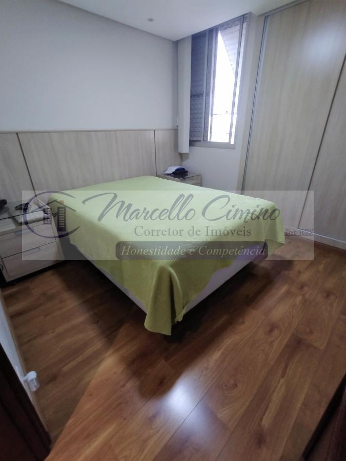 Apartamento à venda com 2 quartos, 70m² - Foto 9