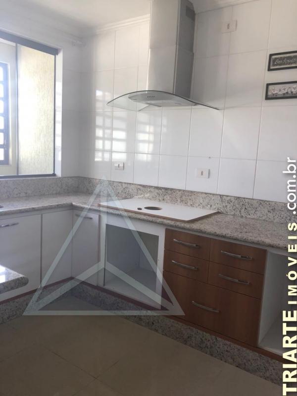 Sobrado para alugar com 3 quartos, 200m² - Foto 16