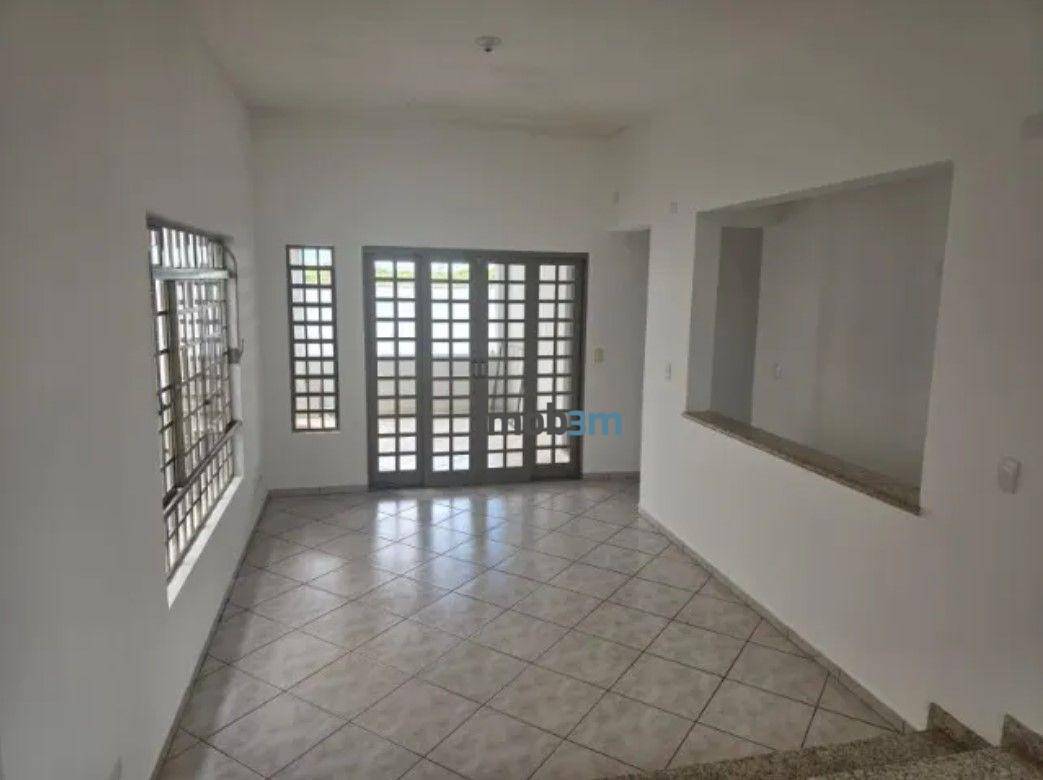 Sobrado, 5 quartos, 300 m² - Foto 3