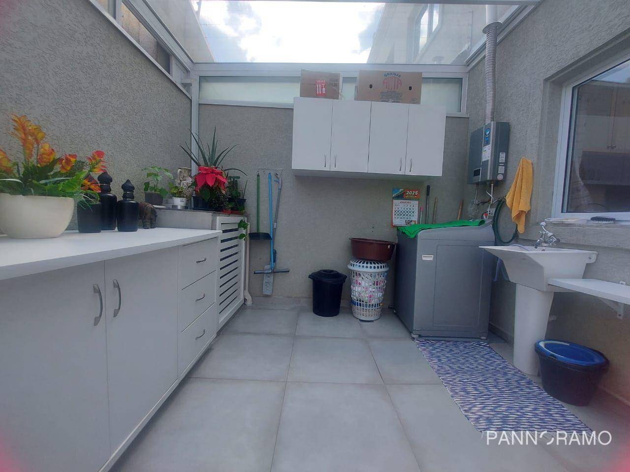 Sobrado à venda com 3 quartos, 205m² - Foto 11