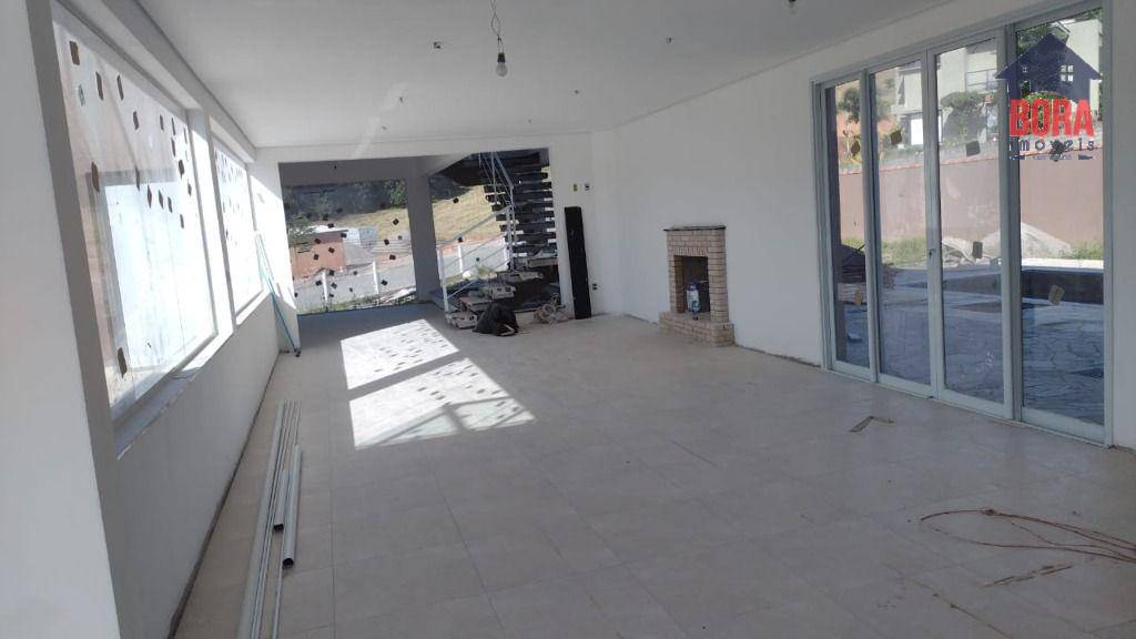 Casa à venda com 4 quartos, 400m² - Foto 35