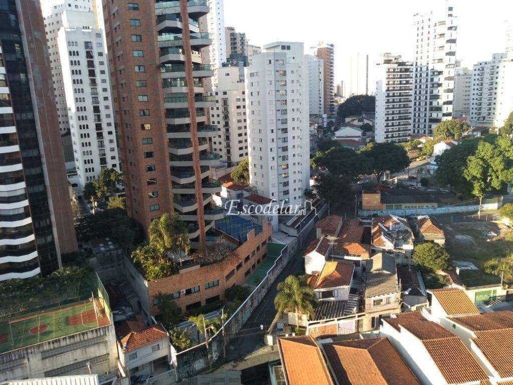 Apartamento à venda com 3 quartos, 140m² - Foto 9