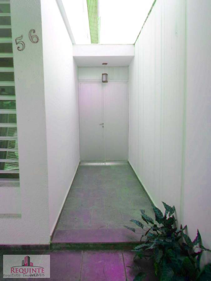 Sobrado à venda com 3 quartos, 200m² - Foto 11