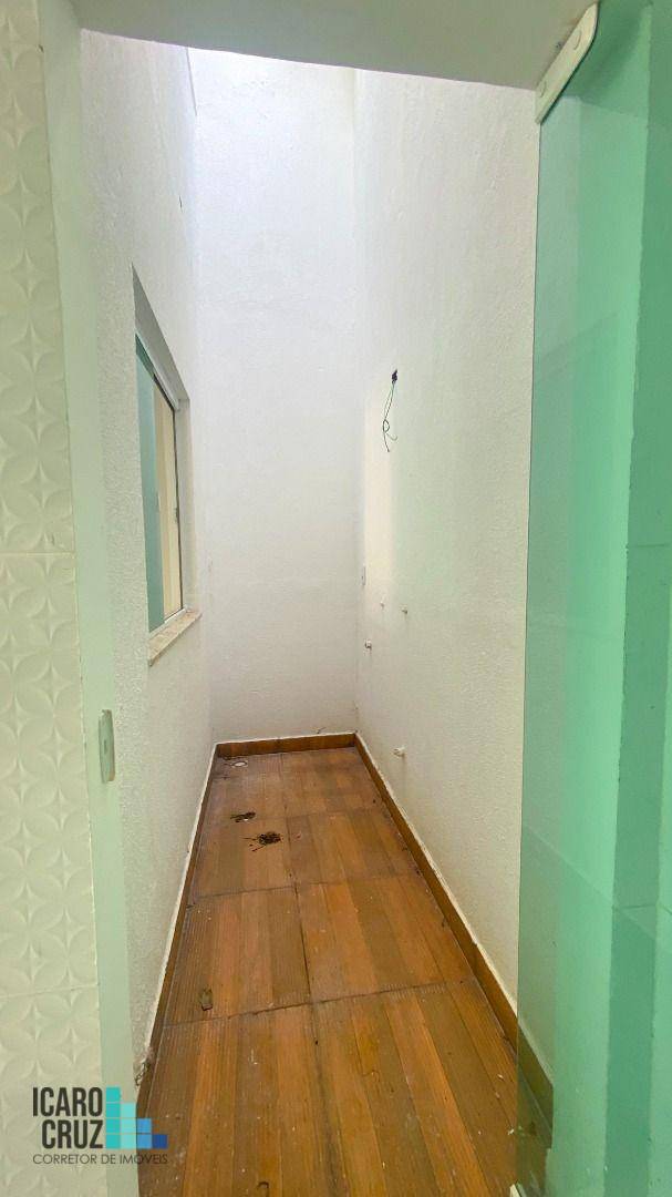 Casa à venda com 3 quartos, 77m² - Foto 10