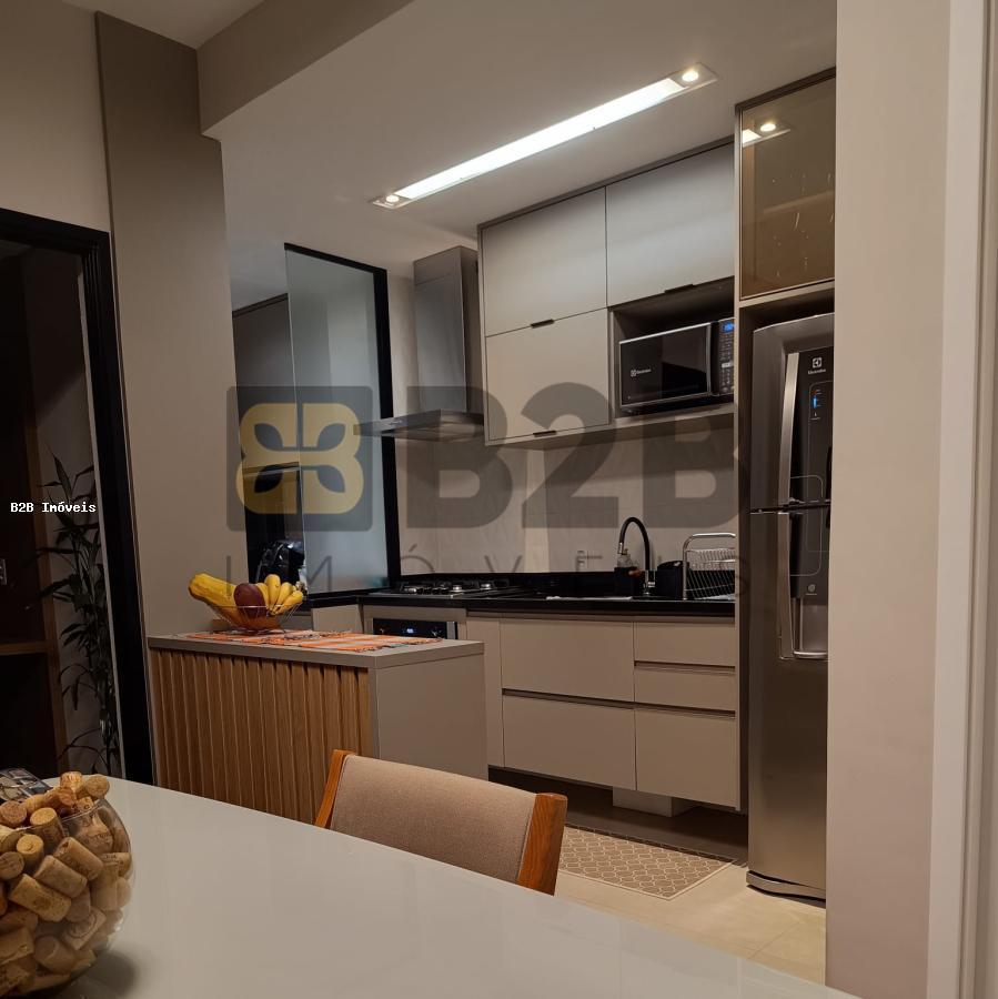 Apartamento à venda com 3 quartos, 84m² - Foto 3