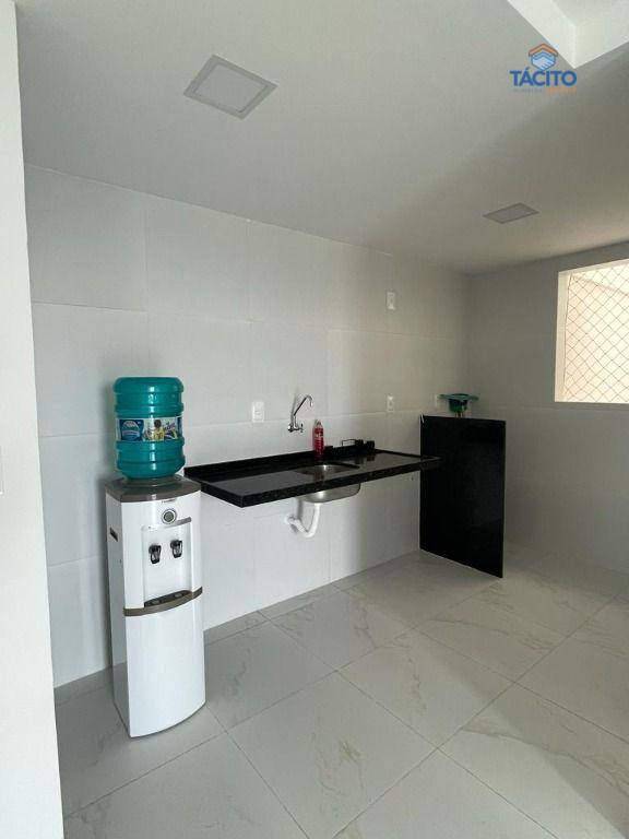 Apartamento à venda com 3 quartos, 61m² - Foto 2