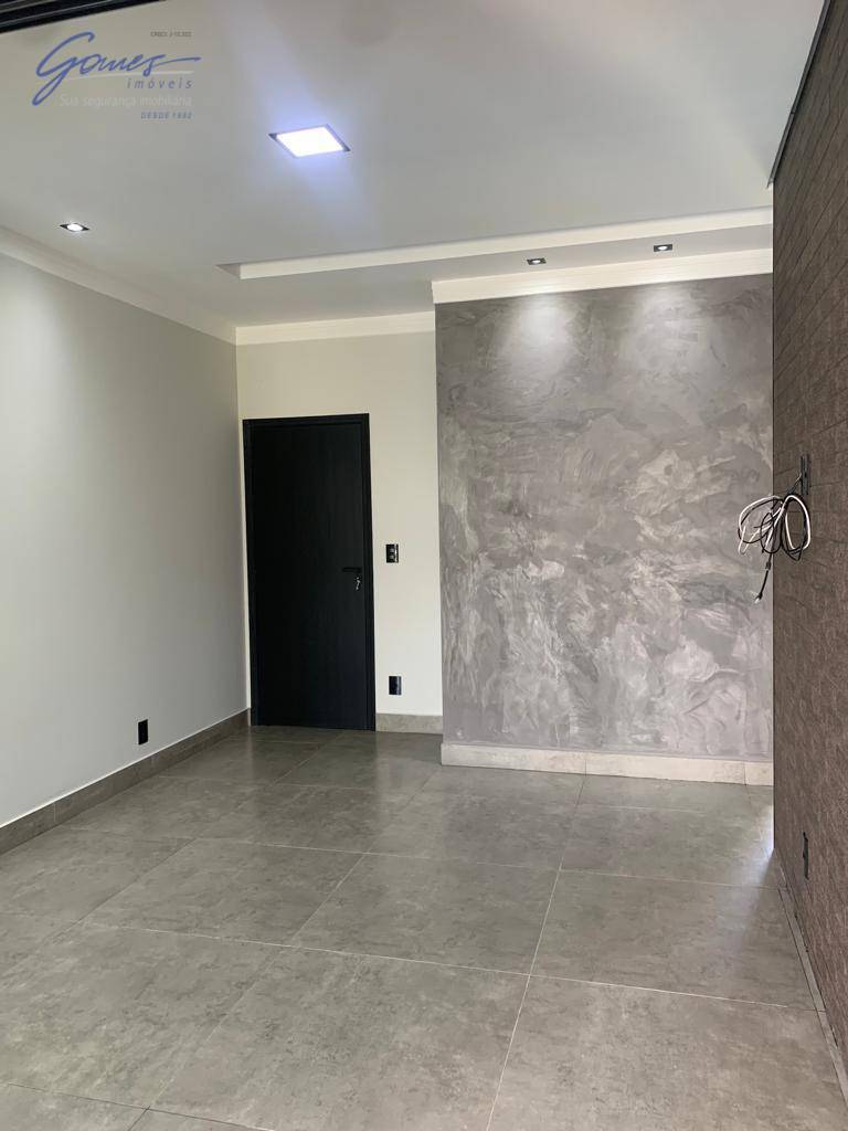 Casa à venda com 2 quartos, 120m² - Foto 19