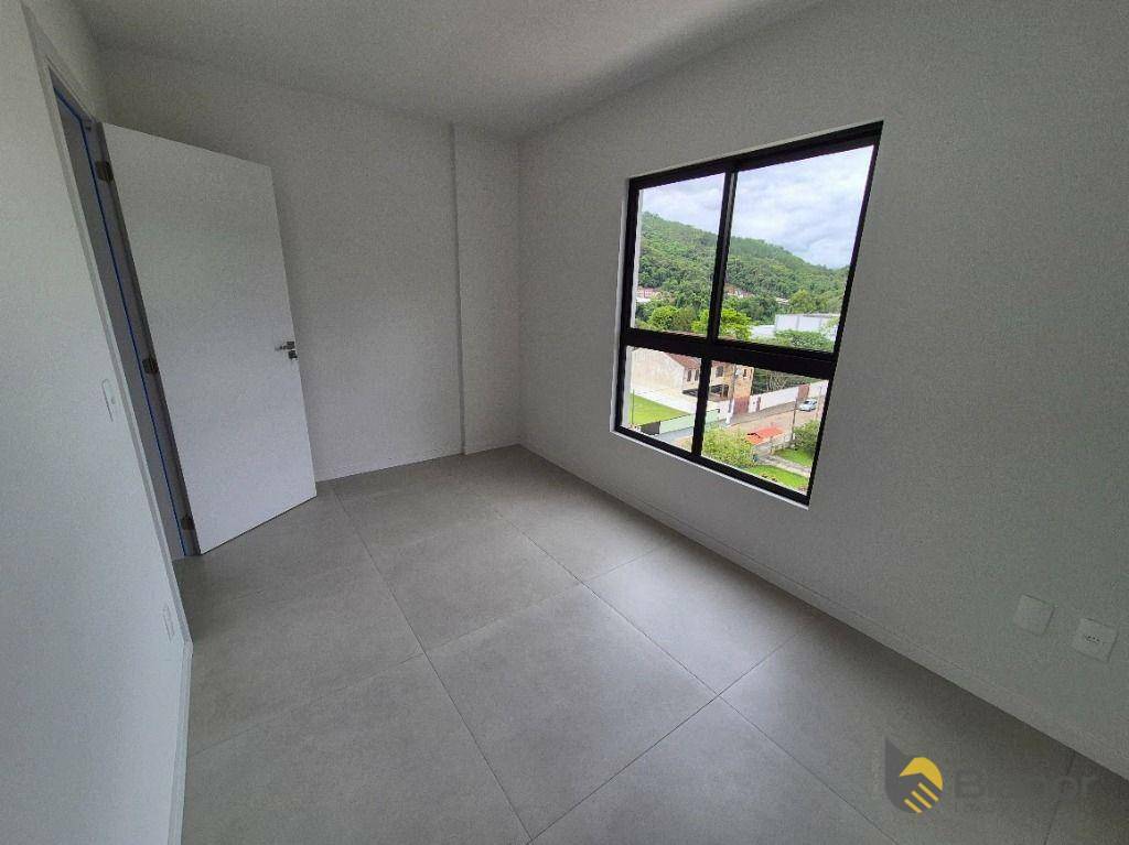 Apartamento para alugar com 2 quartos, 56m² - Foto 15