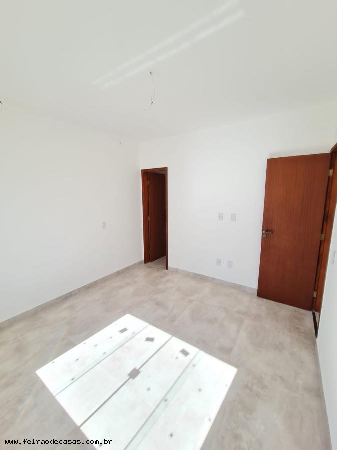 Casa à venda com 3 quartos, 80m² - Foto 15