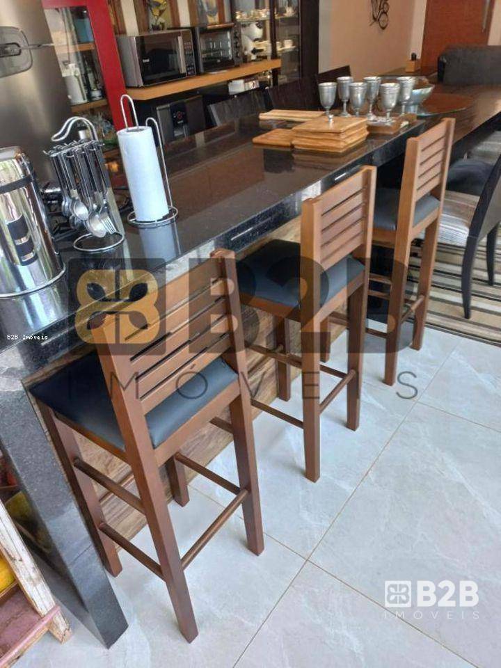 Casa à venda com 3 quartos, 150m² - Foto 8