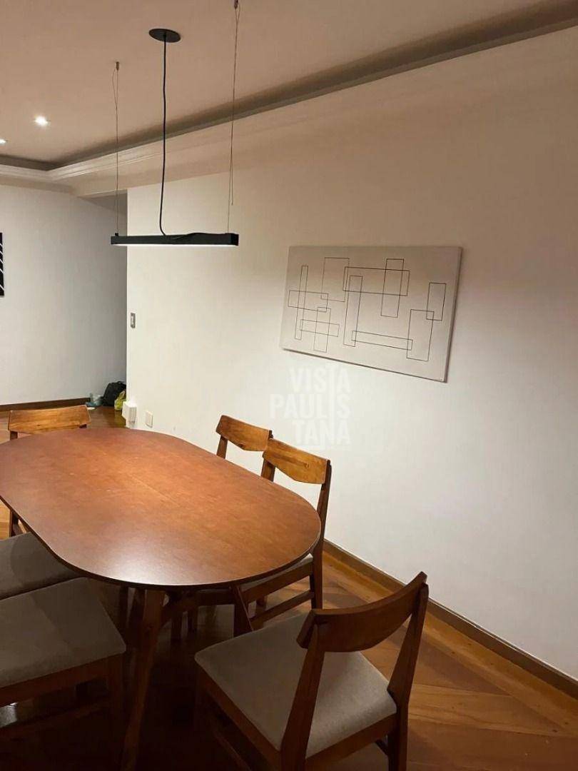 Apartamento à venda com 3 quartos, 150m² - Foto 4