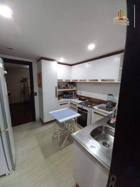 Apartamento à venda com 3 quartos, 138m² - Foto 11