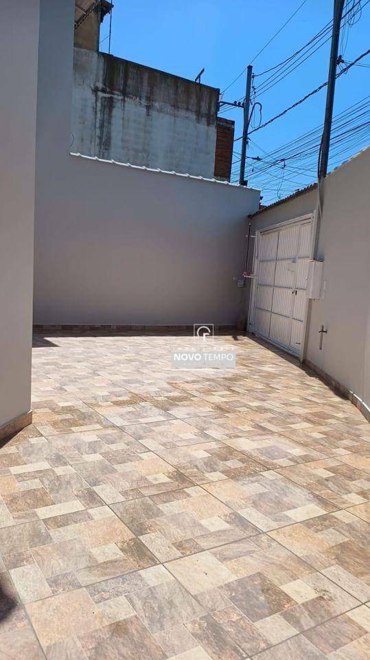 Casa à venda com 2 quartos, 150m² - Foto 12