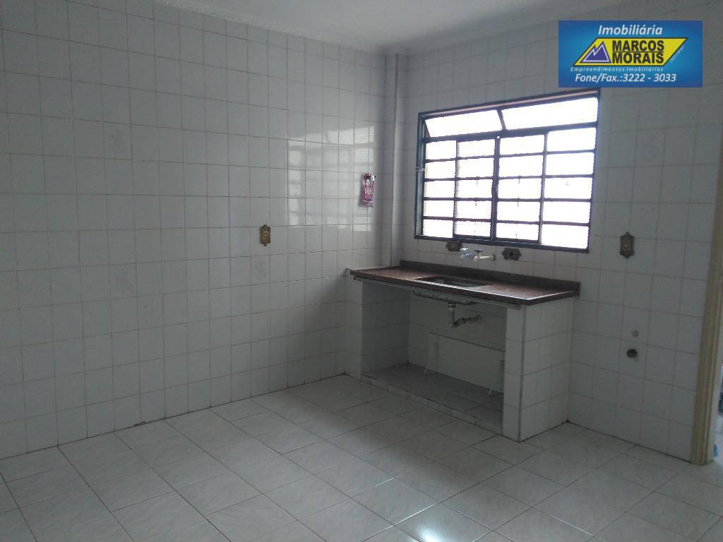 Apartamento à venda com 2 quartos, 60m² - Foto 7