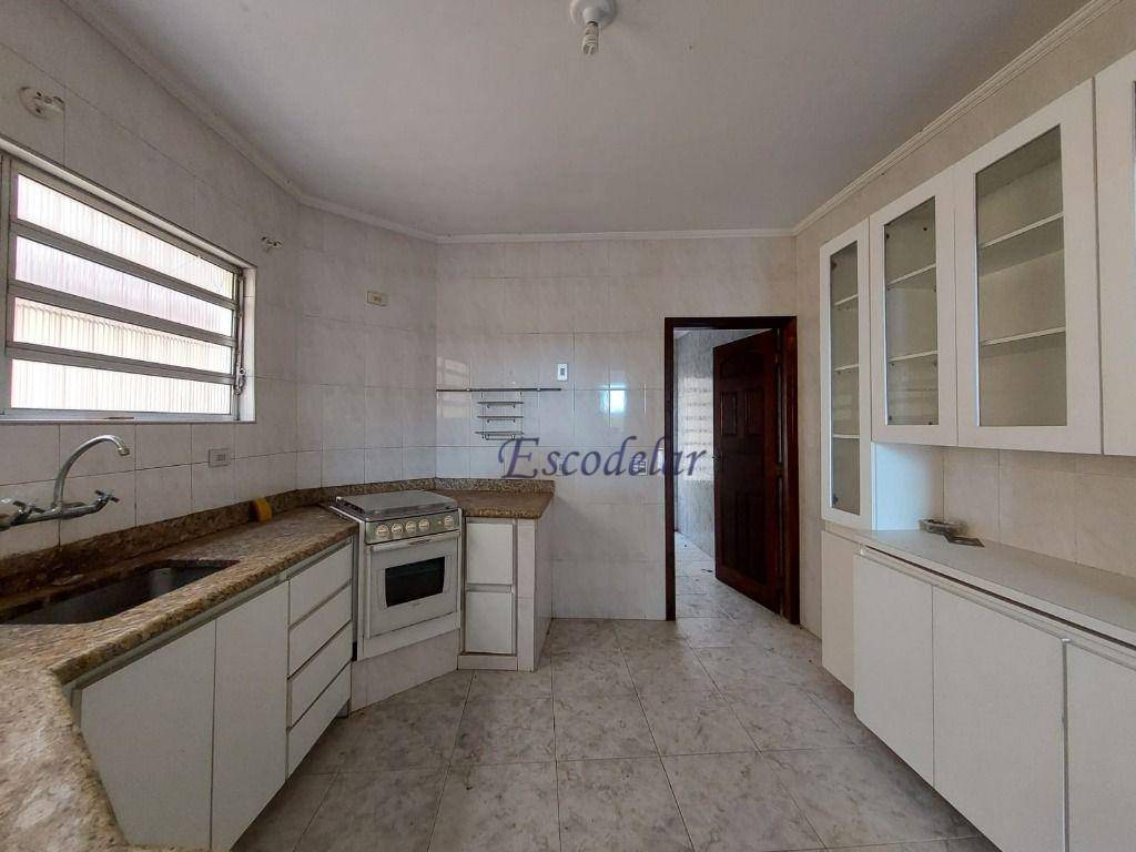 Sobrado à venda com 3 quartos, 250m² - Foto 4