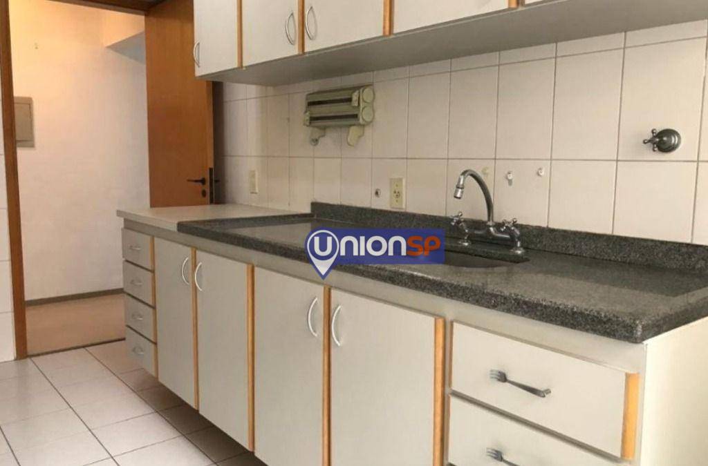 Apartamento à venda com 2 quartos, 64m² - Foto 11