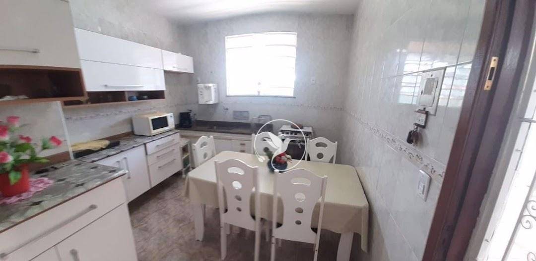 Casa à venda com 3 quartos, 185m² - Foto 12