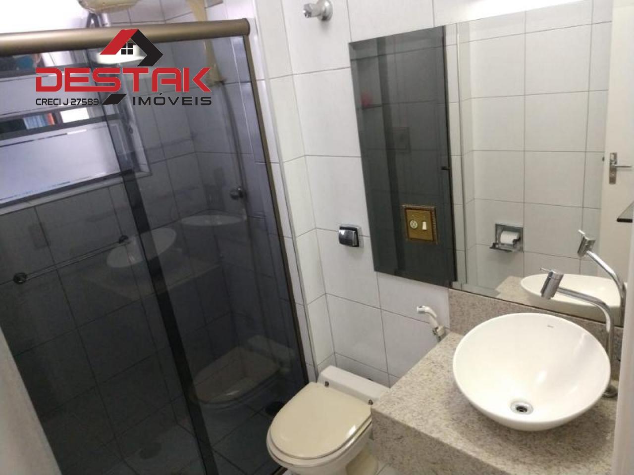 Apartamento para alugar com 3 quartos, 86m² - Foto 4