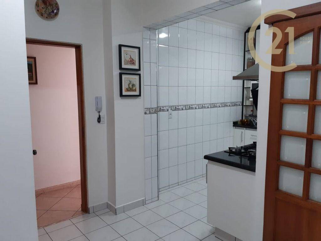 Apartamento à venda com 3 quartos, 105m² - Foto 17