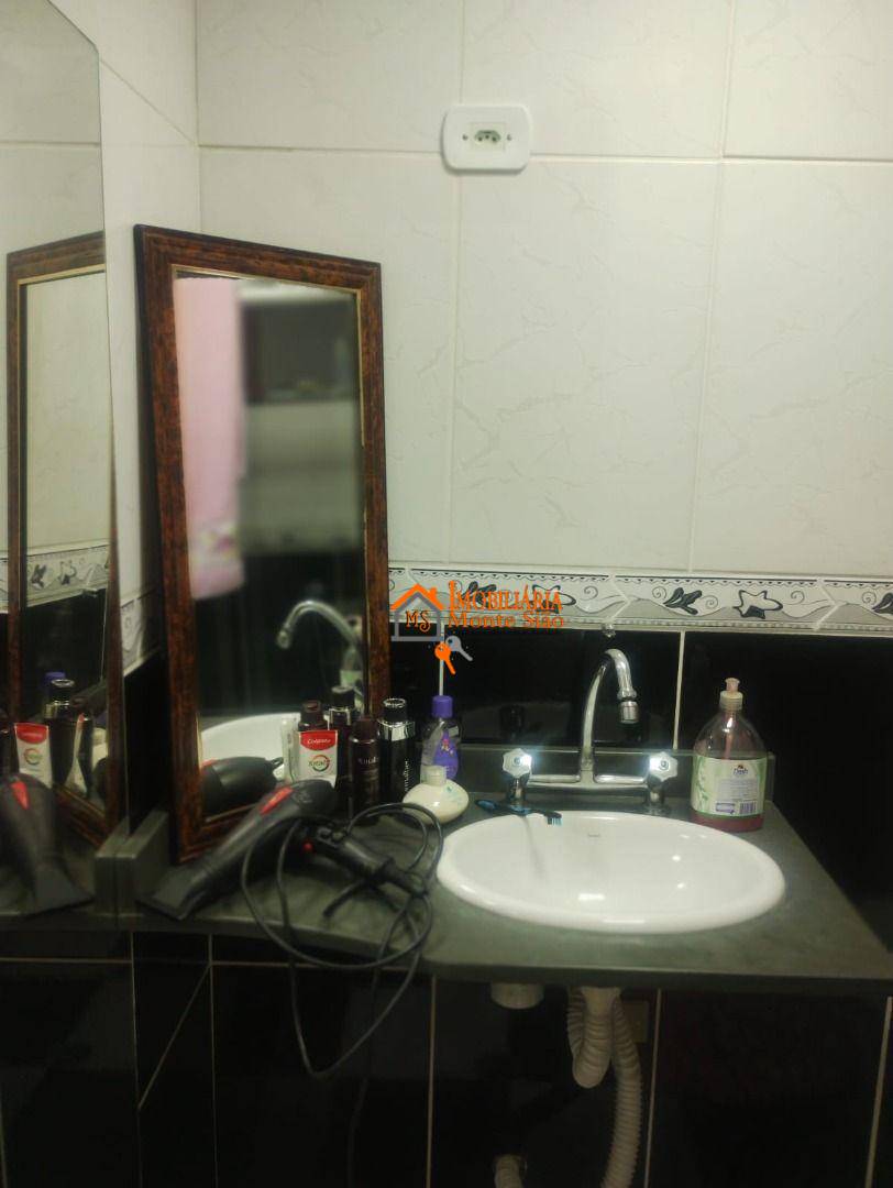 Sobrado à venda com 4 quartos, 200m² - Foto 14