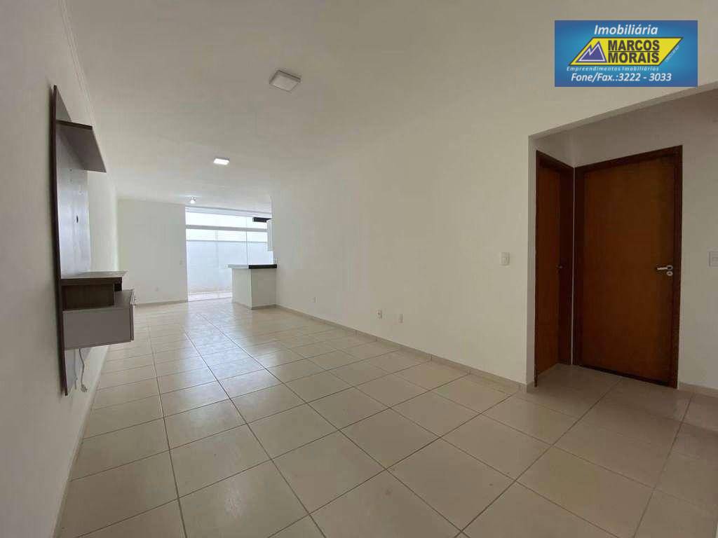 Casa de Condomínio para alugar com 3 quartos, 100m² - Foto 9