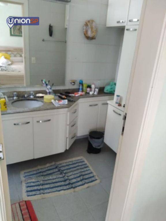 Apartamento à venda com 3 quartos, 159m² - Foto 13