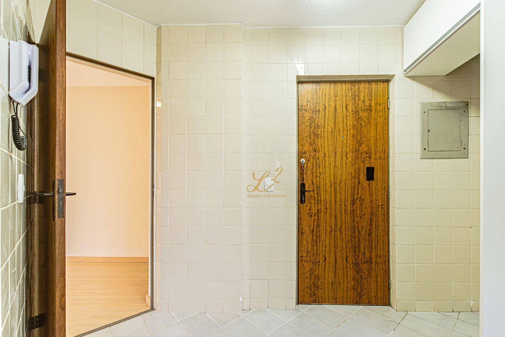 Apartamento para alugar com 3 quartos, 85m² - Foto 9