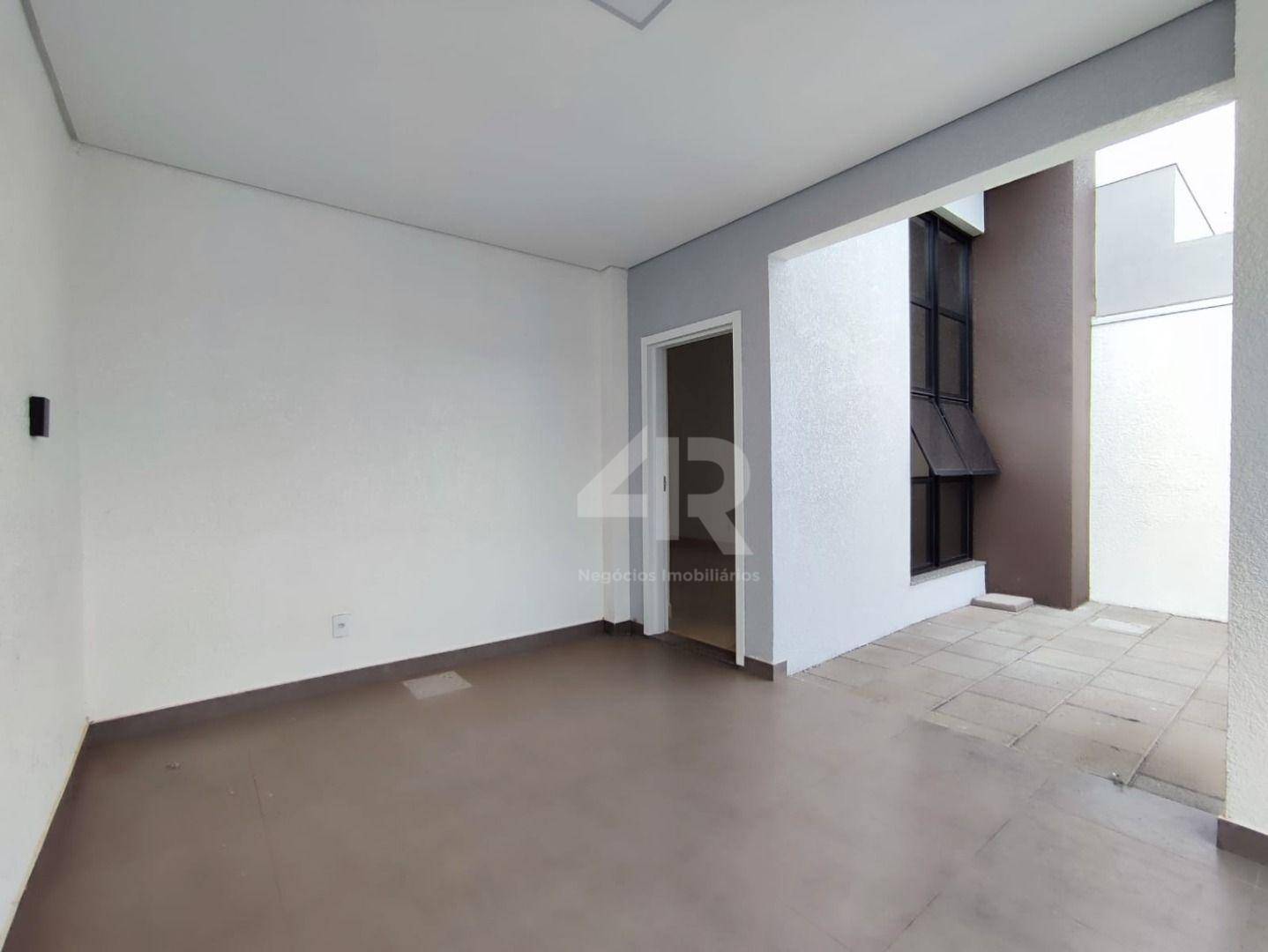 Casa à venda com 3 quartos, 90m² - Foto 3