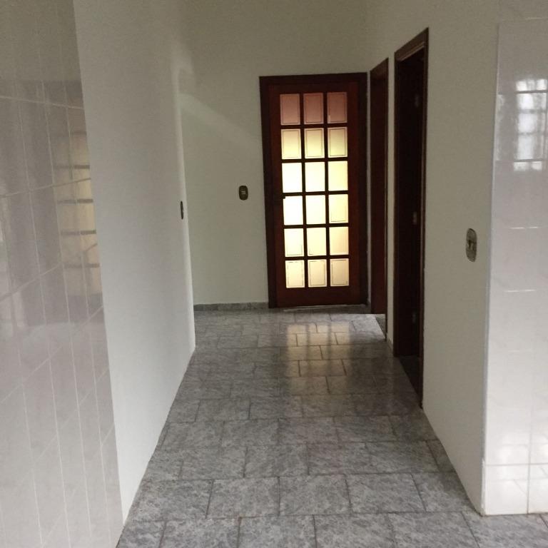 Casa de Condomínio para alugar com 3 quartos, 420m² - Foto 26